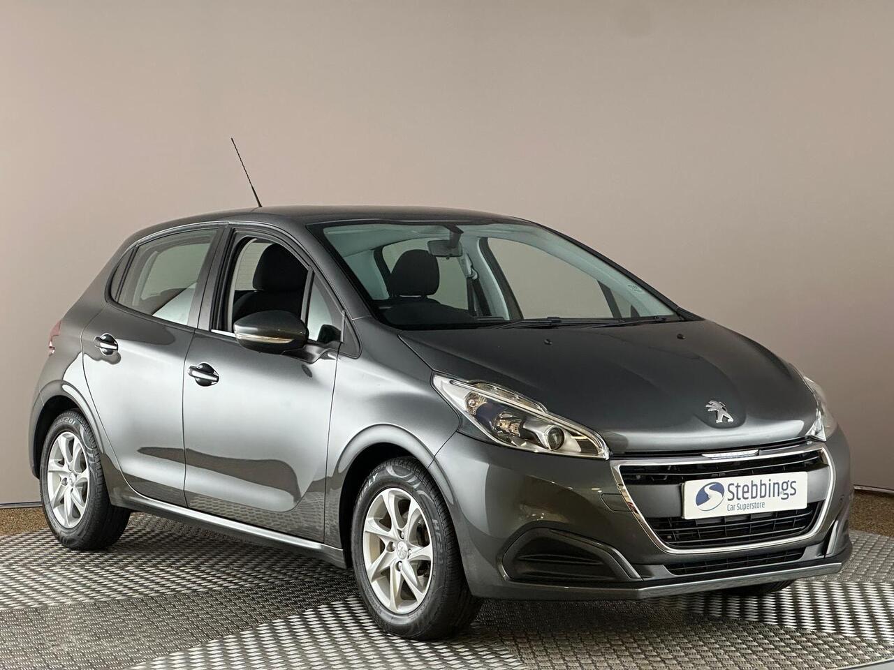 Peugeot 208 GN66YMF