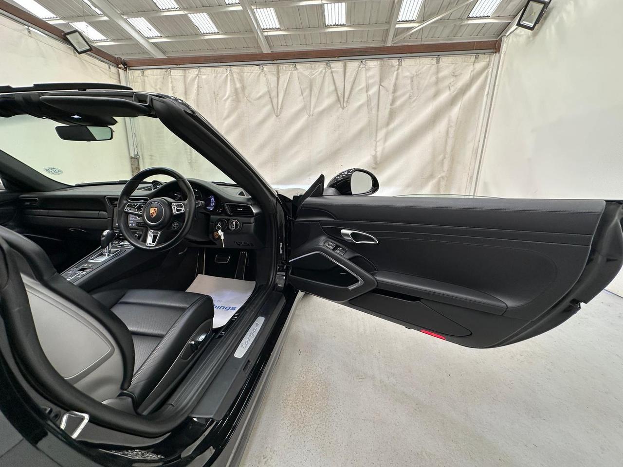 Porsche 911 PX18YDL