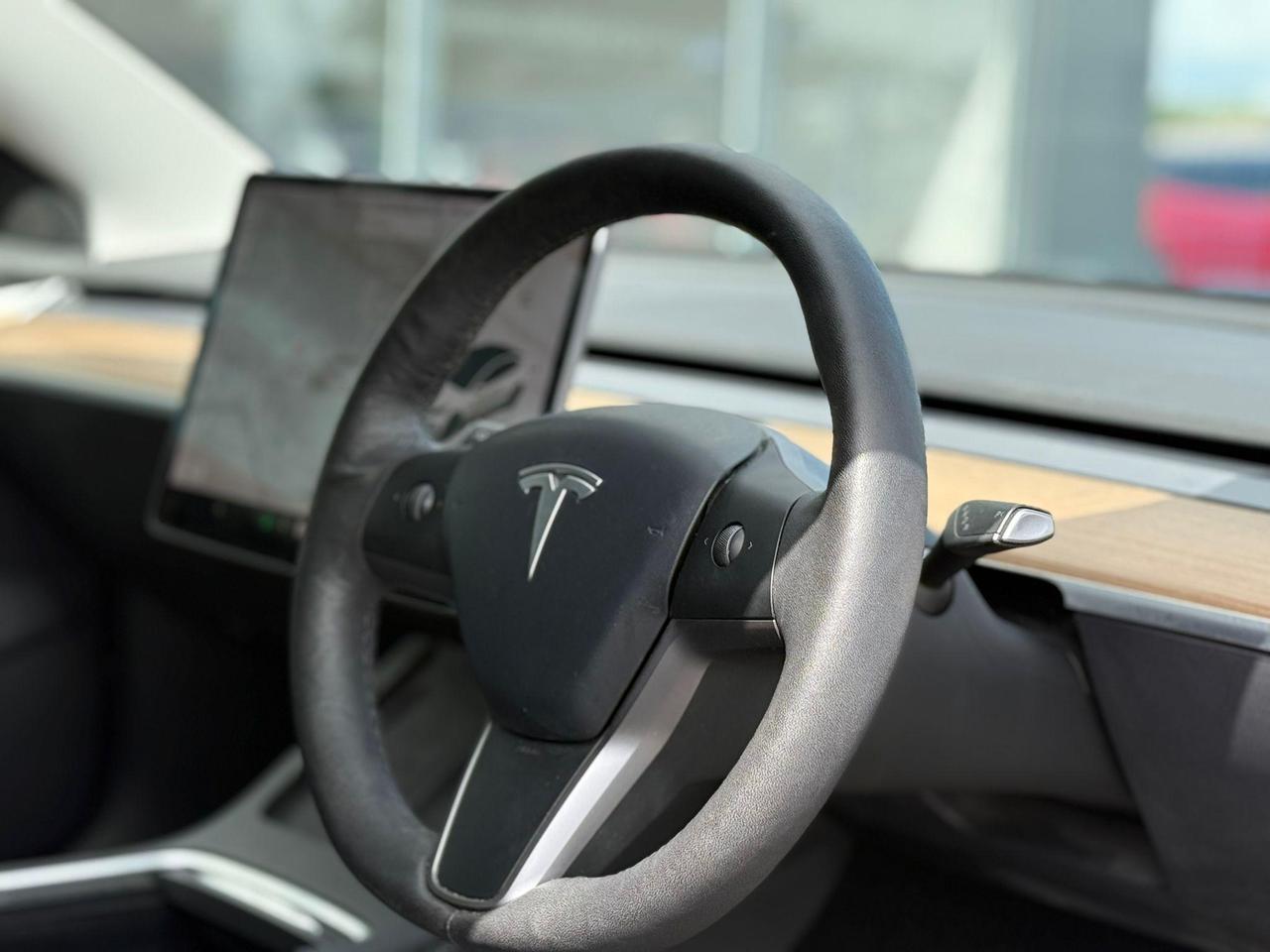 Tesla Model 3 YH21MYD