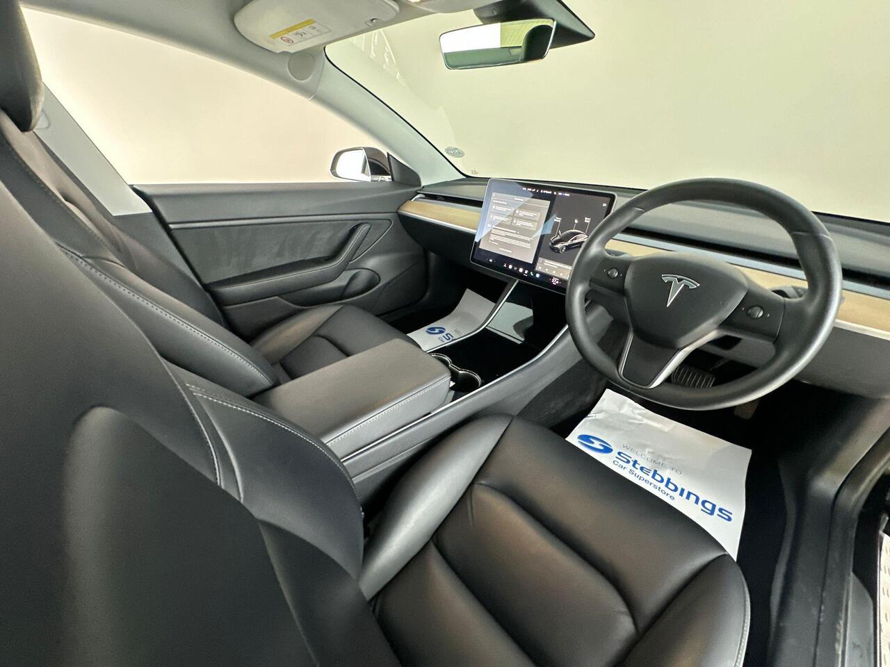 Tesla Model 3 BN20DXH