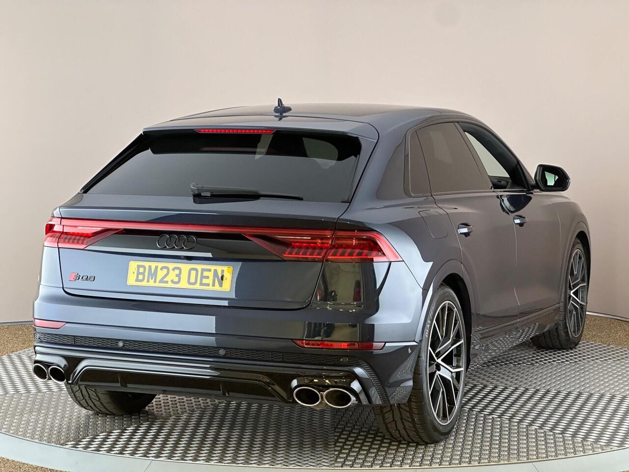 Audi SQ8 BM23OEN