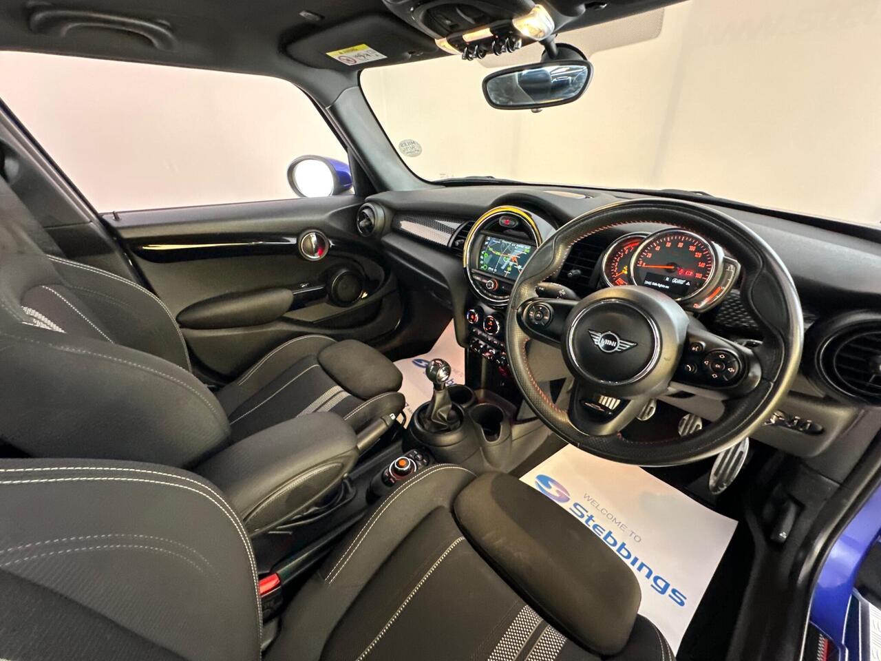 MINI Hatch FG70YLZ