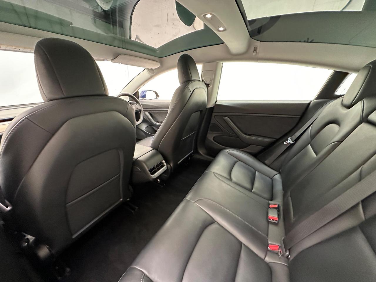 Tesla Model 3 AK20CWM