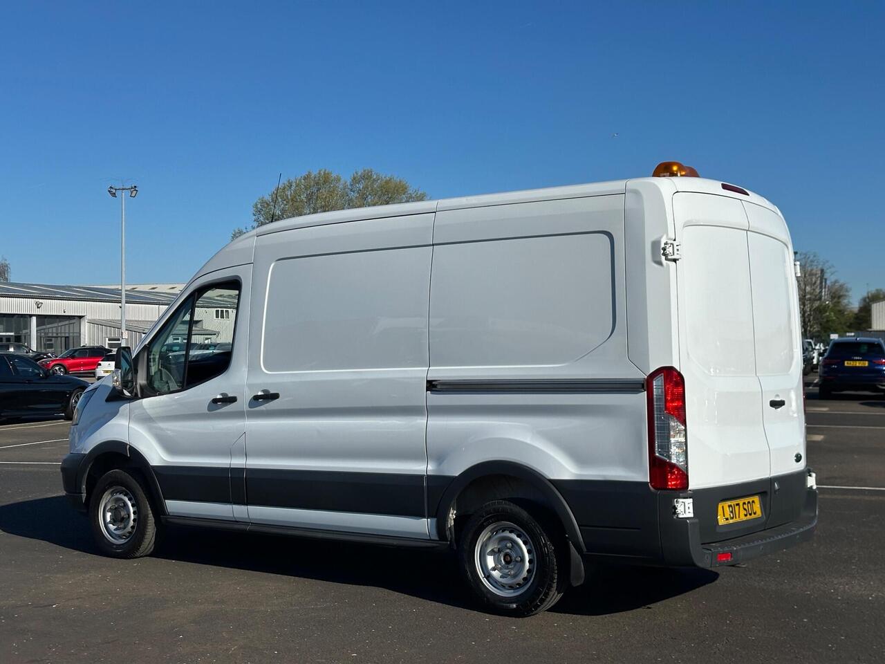 Ford Transit LB17SOC