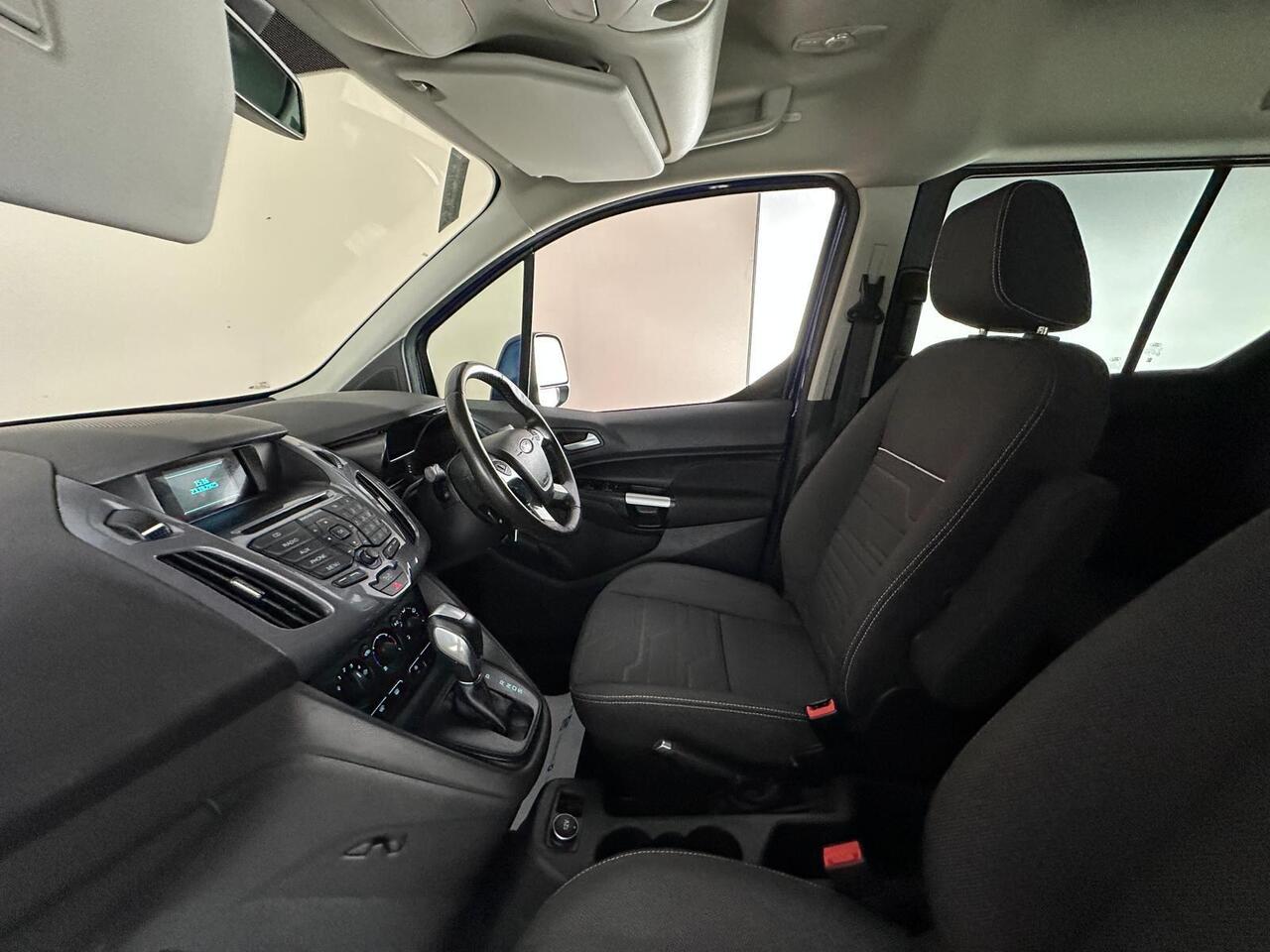 Ford Grand Tourneo Connect PF66OHX
