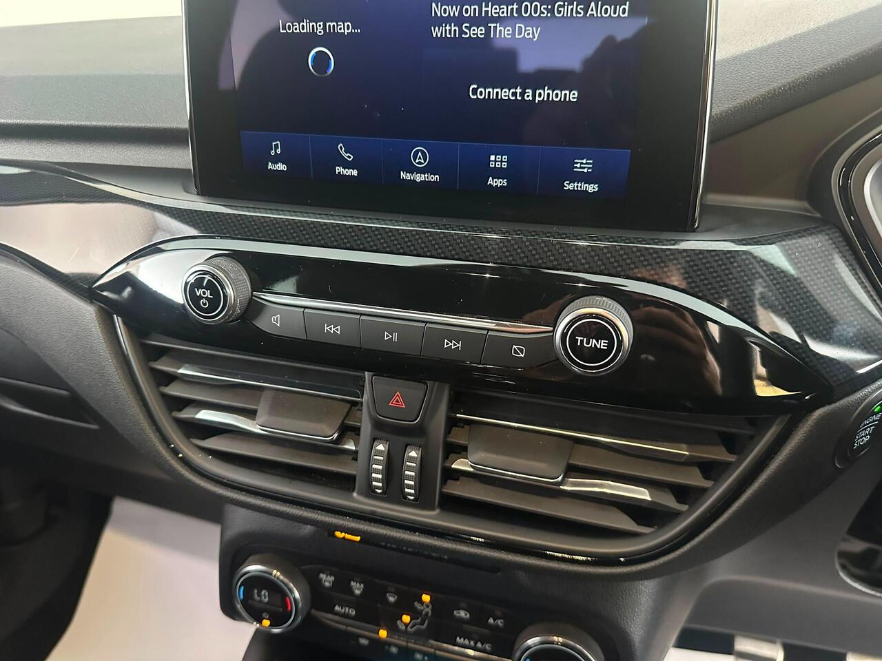 Ford Kuga YS22DYO