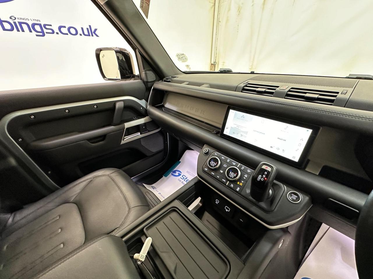 Land Rover Defender 110 KR70NFM