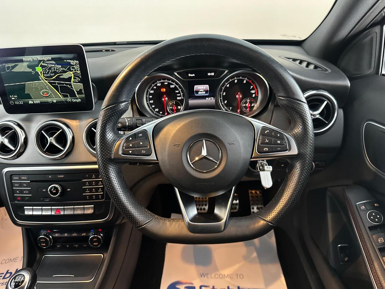Mercedes-Benz GLA SP68OND