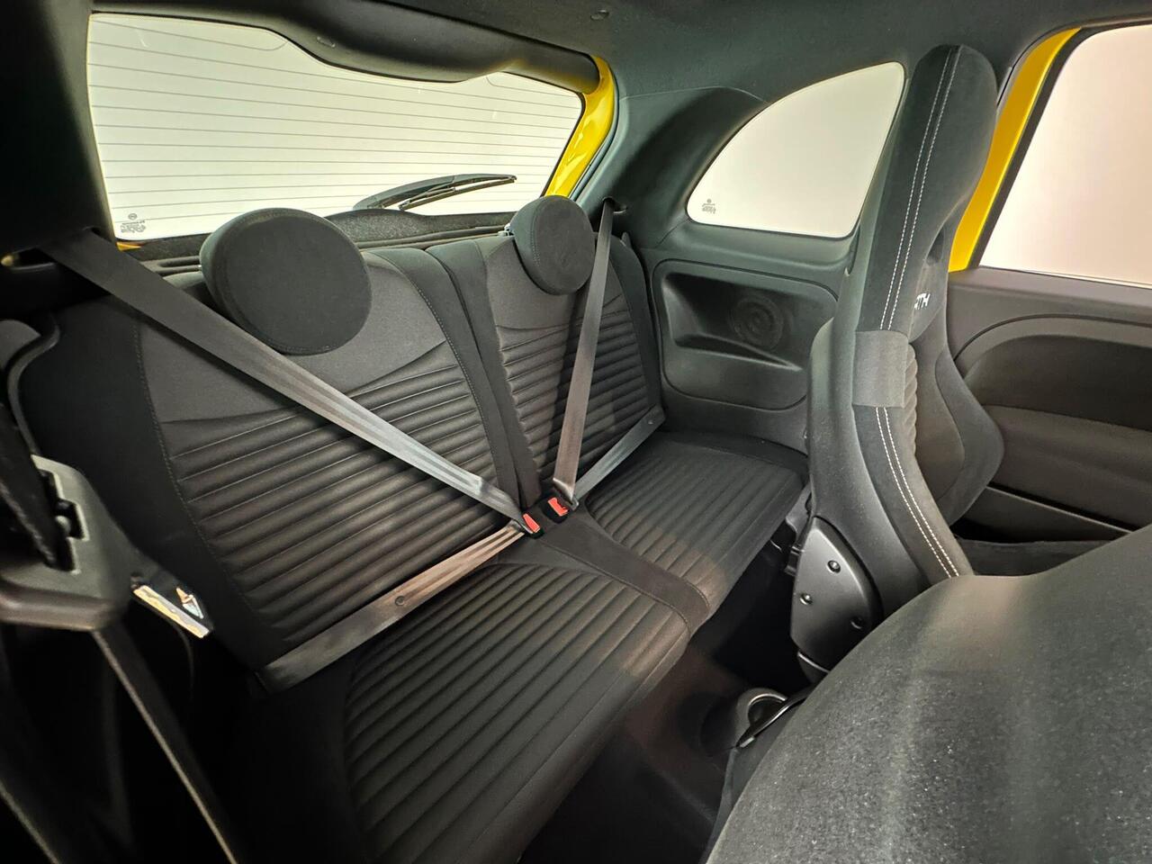 Abarth 595 HJ69ZRR