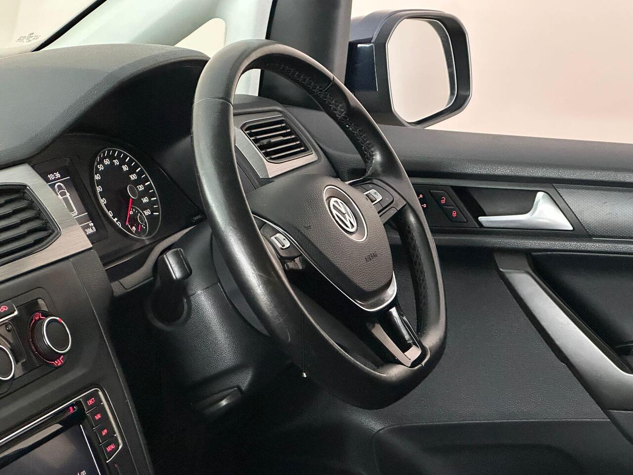 Volkswagen Caddy Maxi Life EY20XLT