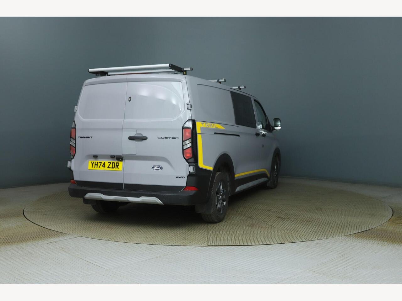 Ford Transit Custom YH74ZDR