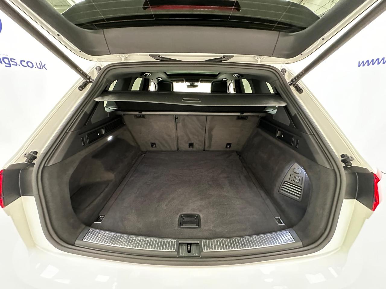 Volkswagen Touareg VK21UHB