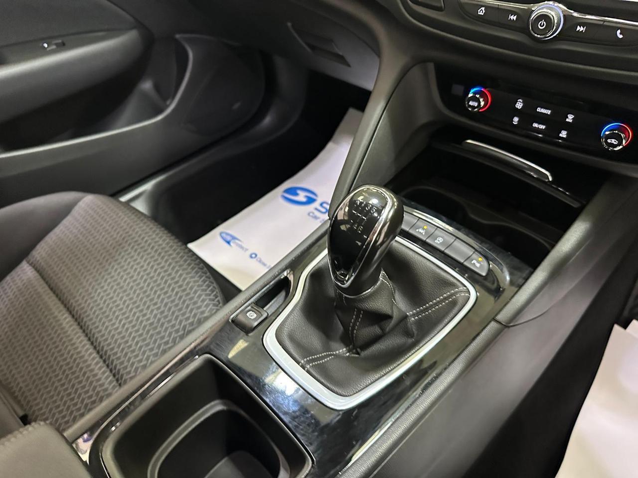 Vauxhall Insignia VU70YMO