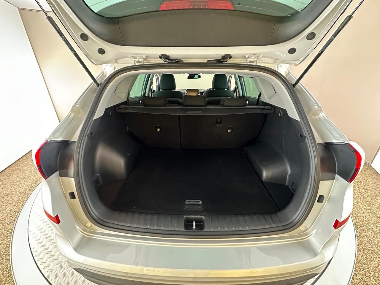 Hyundai TUCSON LT20JXO