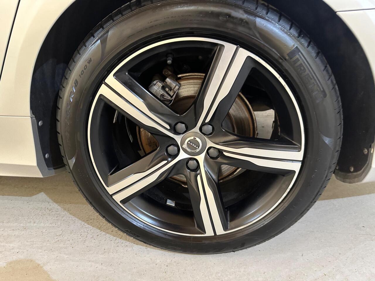 Volvo S90 SF68UOS