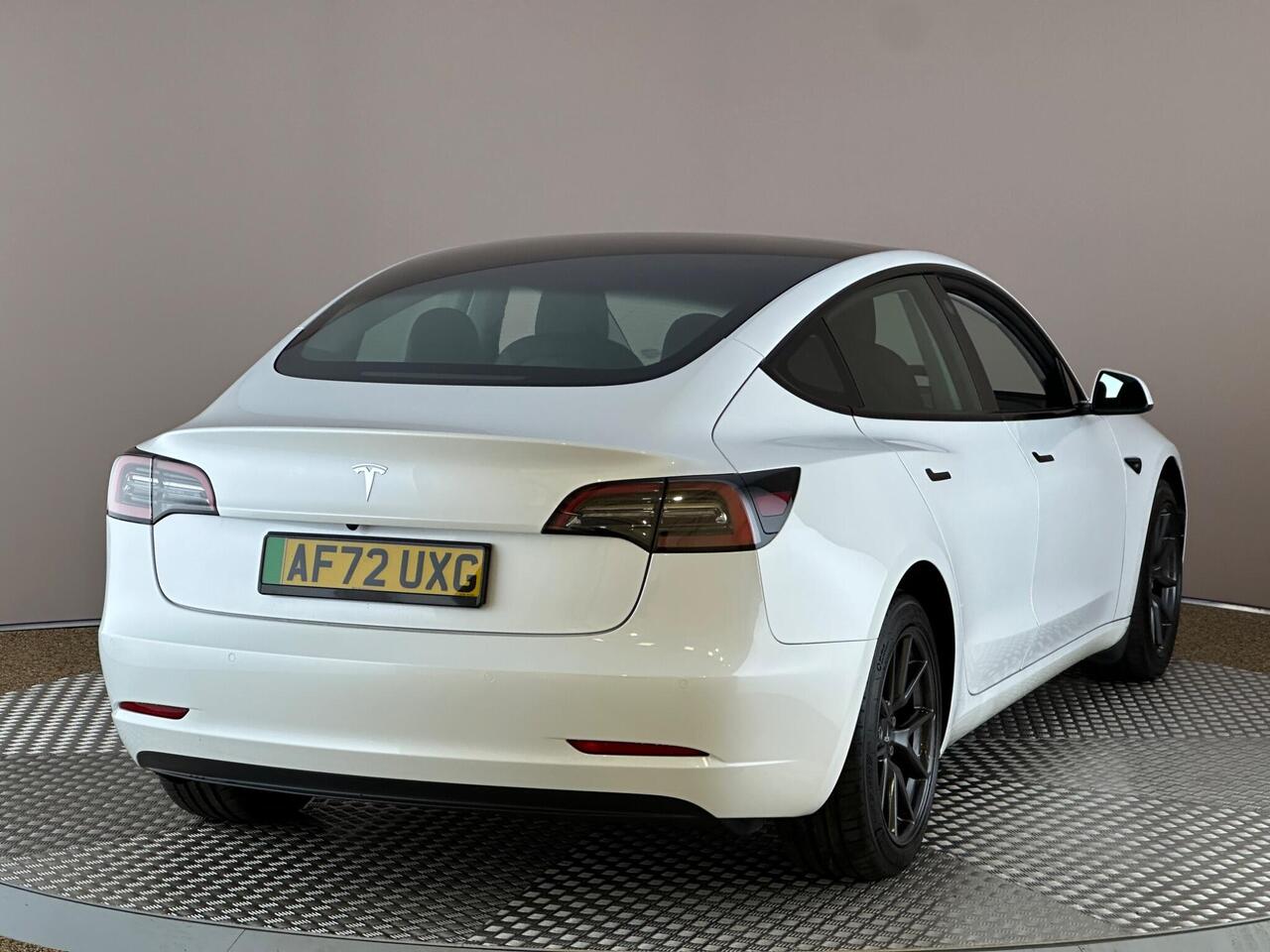 Tesla Model 3 AF72UXG