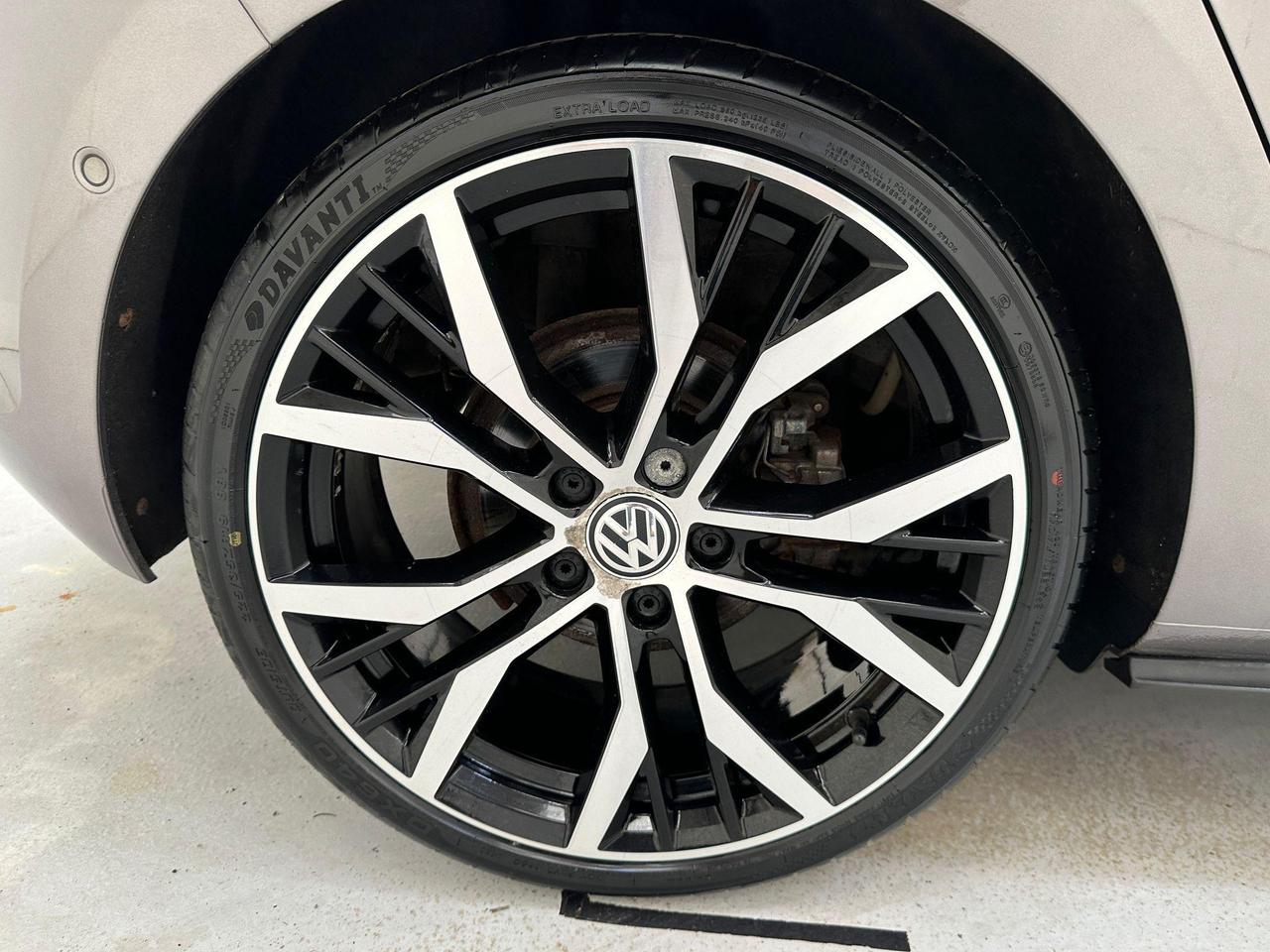 Volkswagen Golf DG14UAA