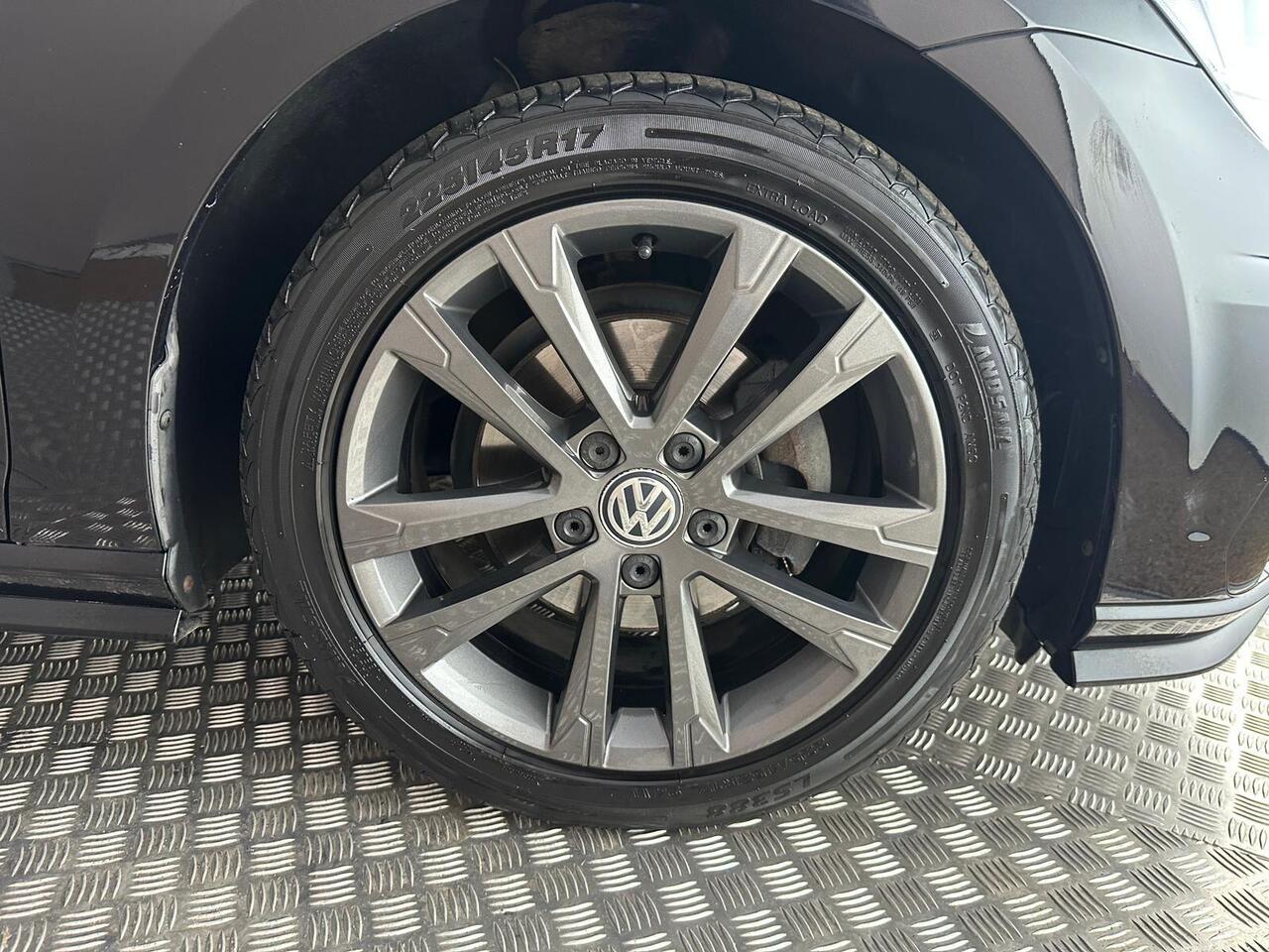 Volkswagen Golf KR19NVV