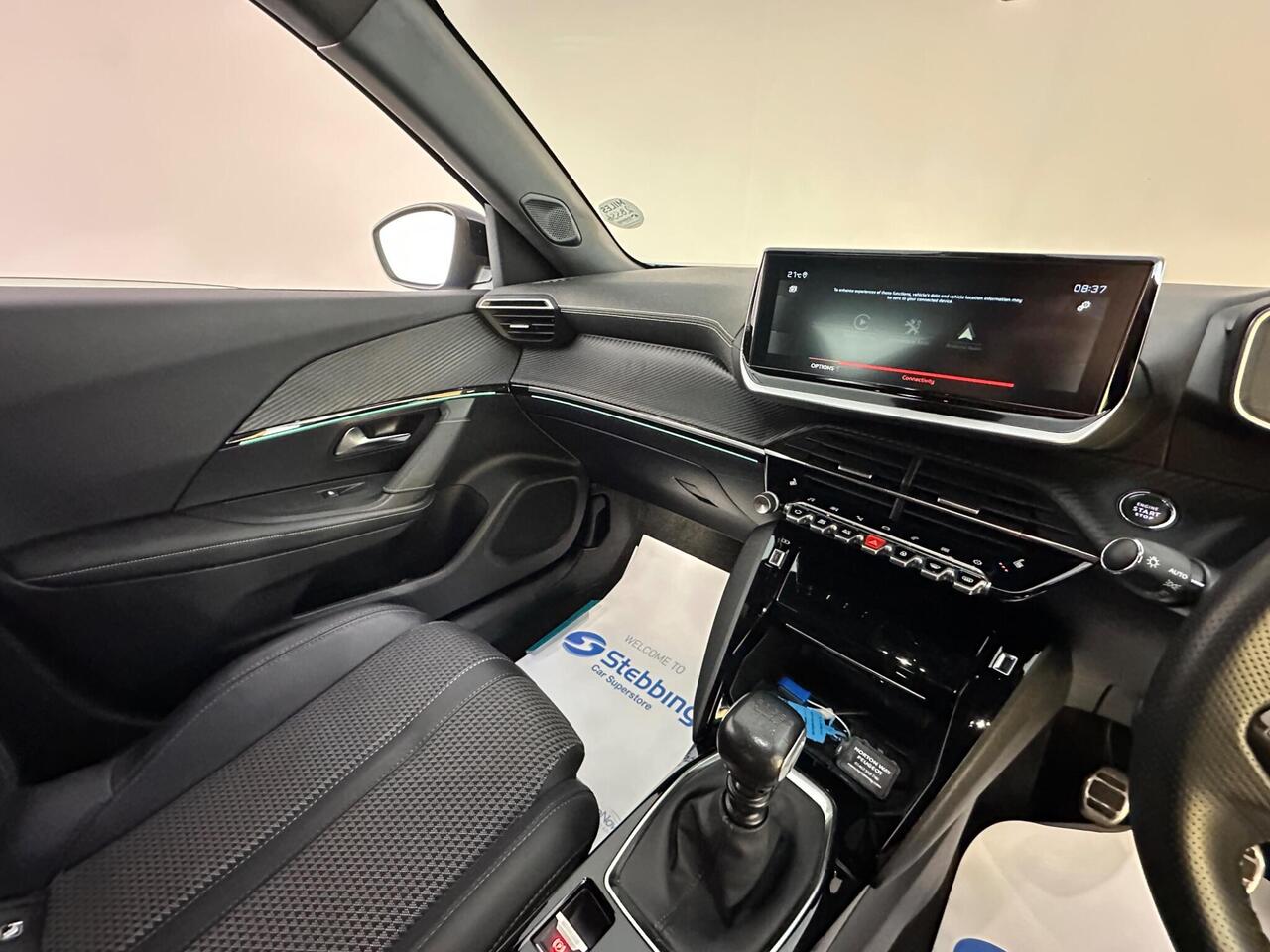Peugeot 2008 KW72VUU