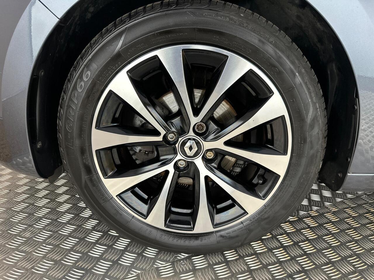 Renault Clio YC71OJA