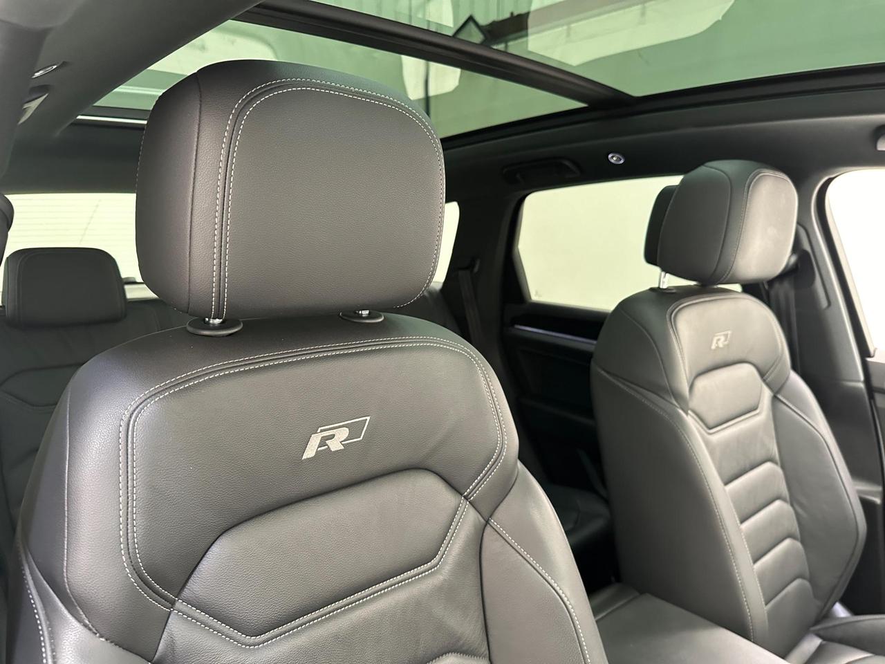 Volkswagen Touareg VK21UHB