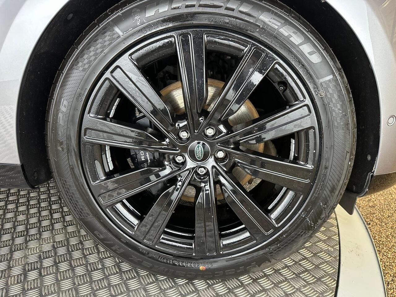 Land Rover Range Rover PF22UBS