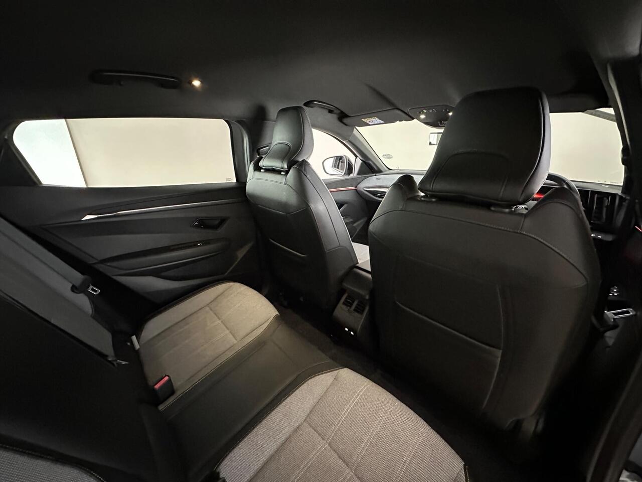 Renault Megane E-Tech LV73WWB