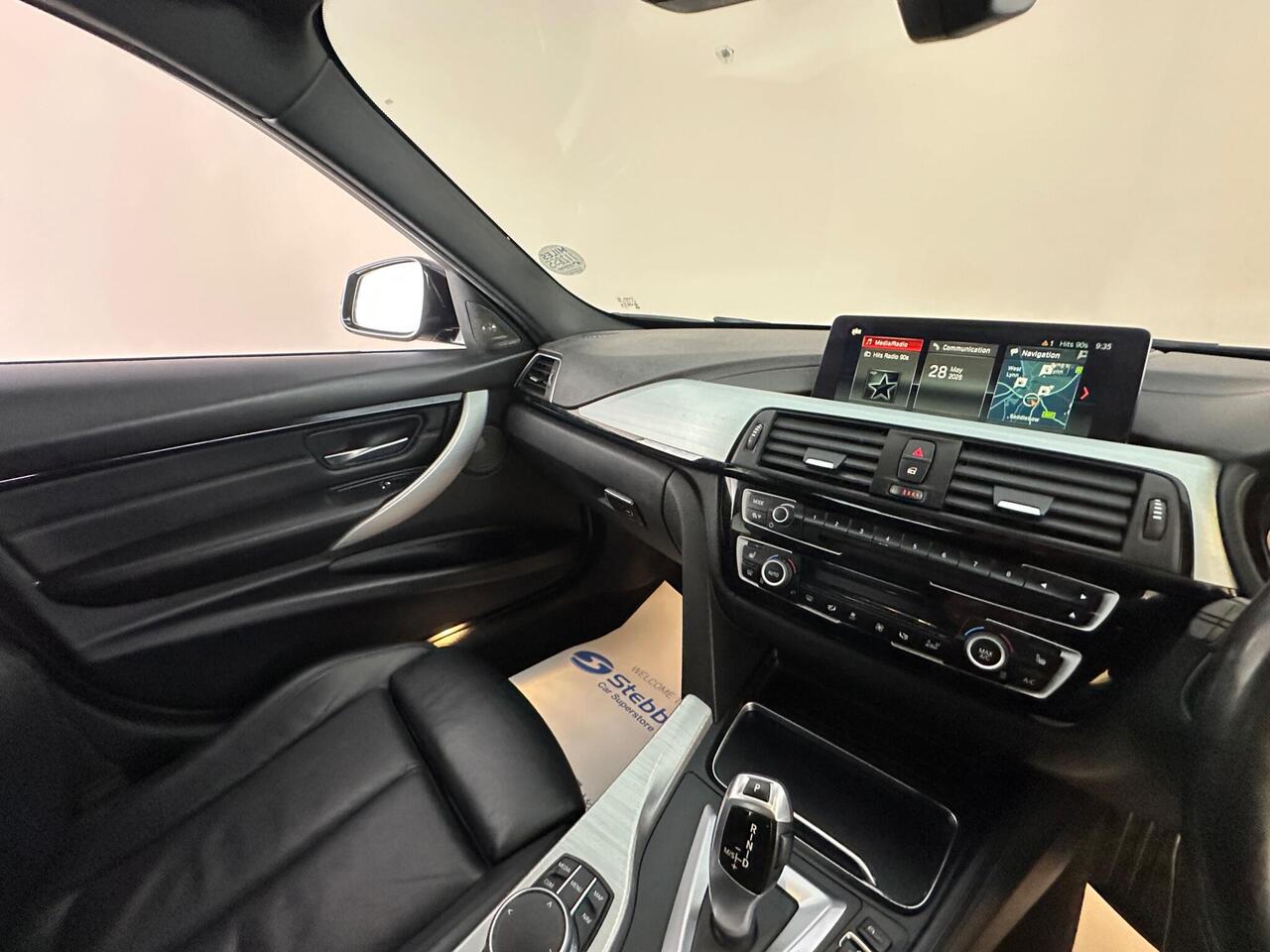 BMW 3 Series YK67SMX