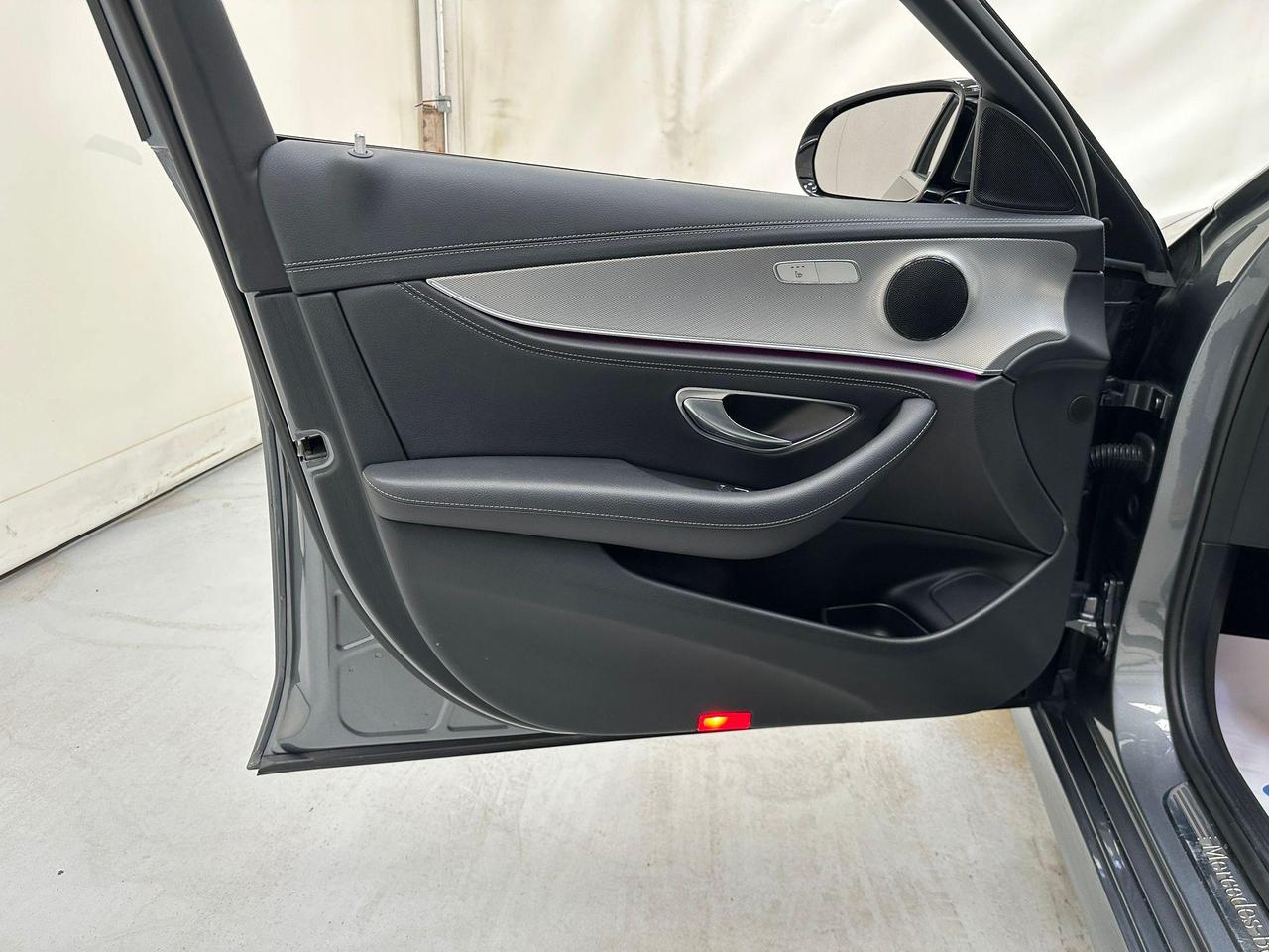 Mercedes-Benz E Class LO17YWC