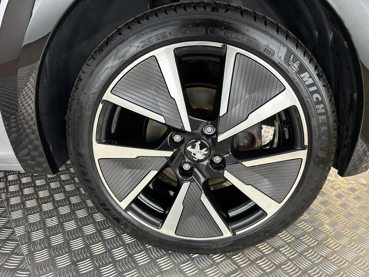 Peugeot E-208 EX71WCM