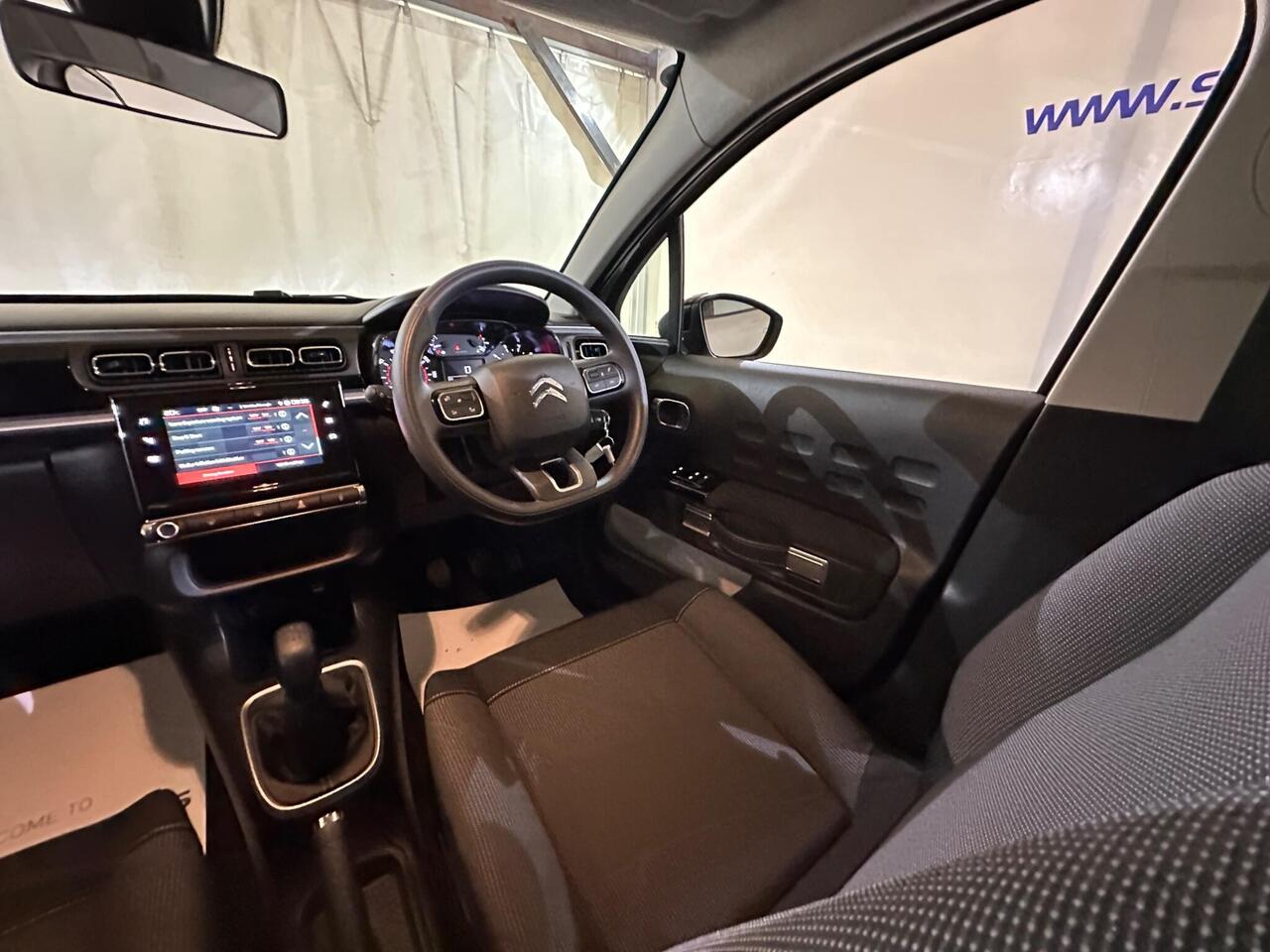 Citroen C3 YR74XHL