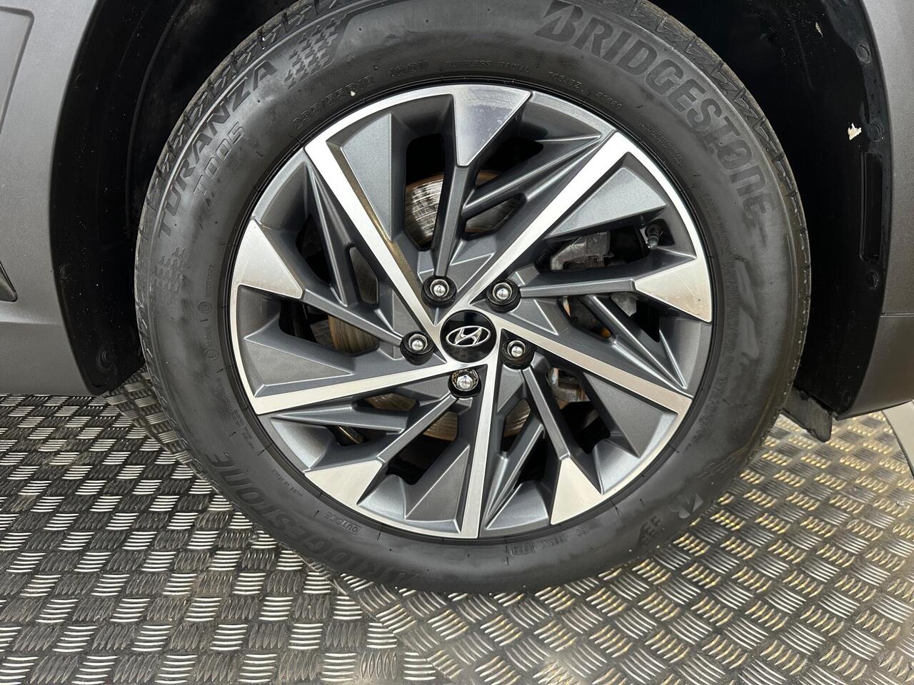 Hyundai TUCSON DU71XLC