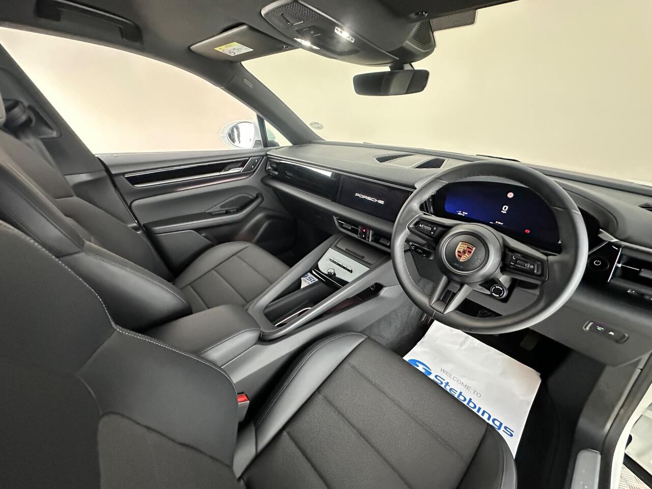 Porsche Macan FD74LXY