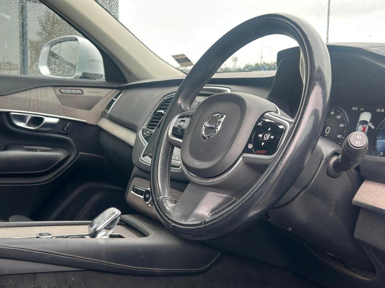 Volvo XC90 AD71DHY