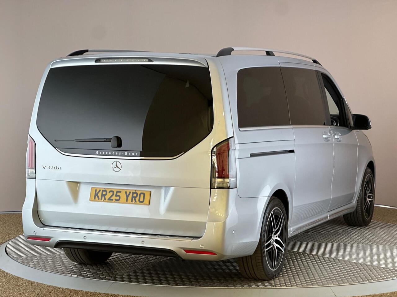 Mercedes-Benz V Class KR25YRO