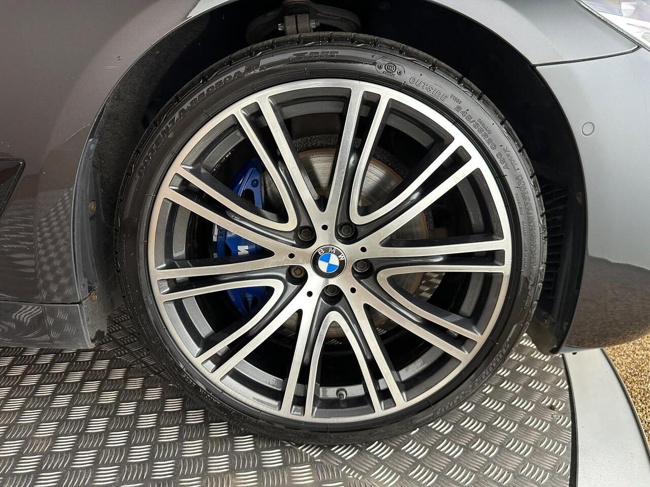 BMW 5 Series YJ19VDG