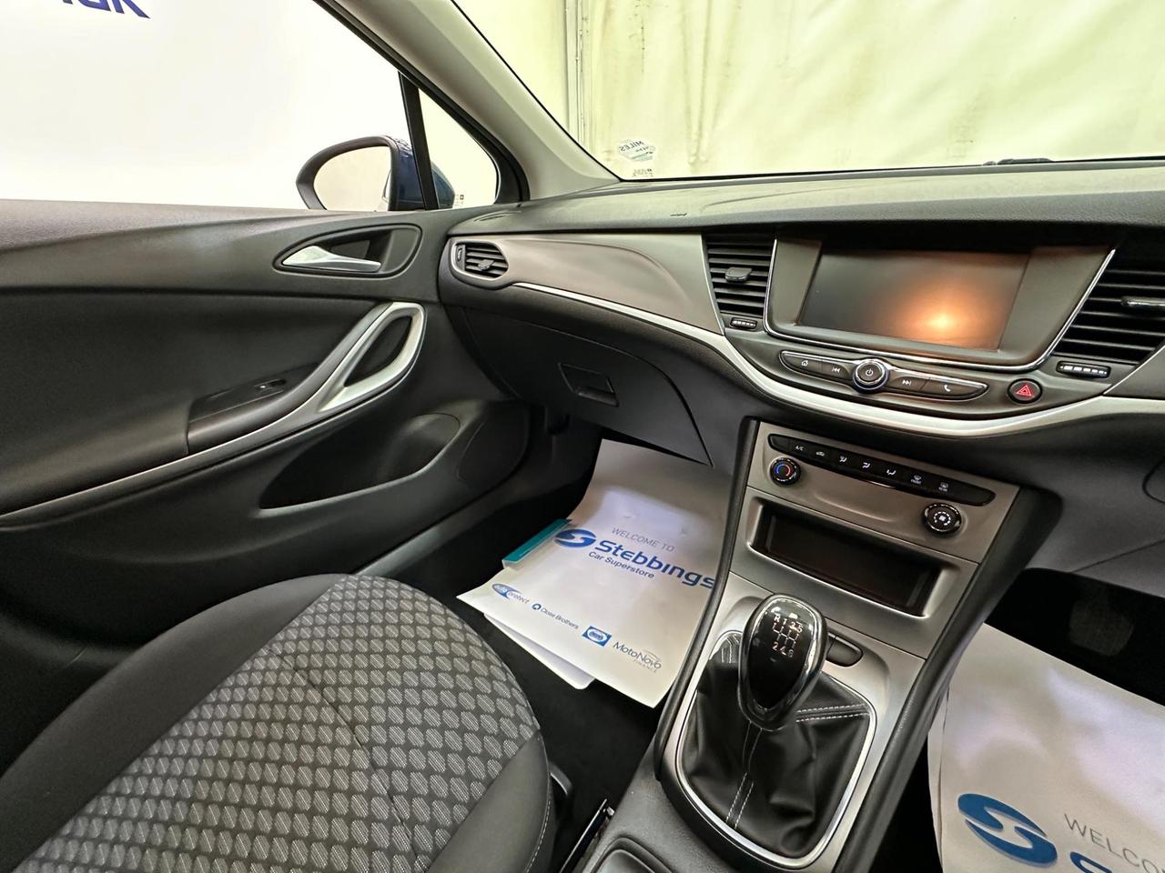 Vauxhall Astra VU20ZNC