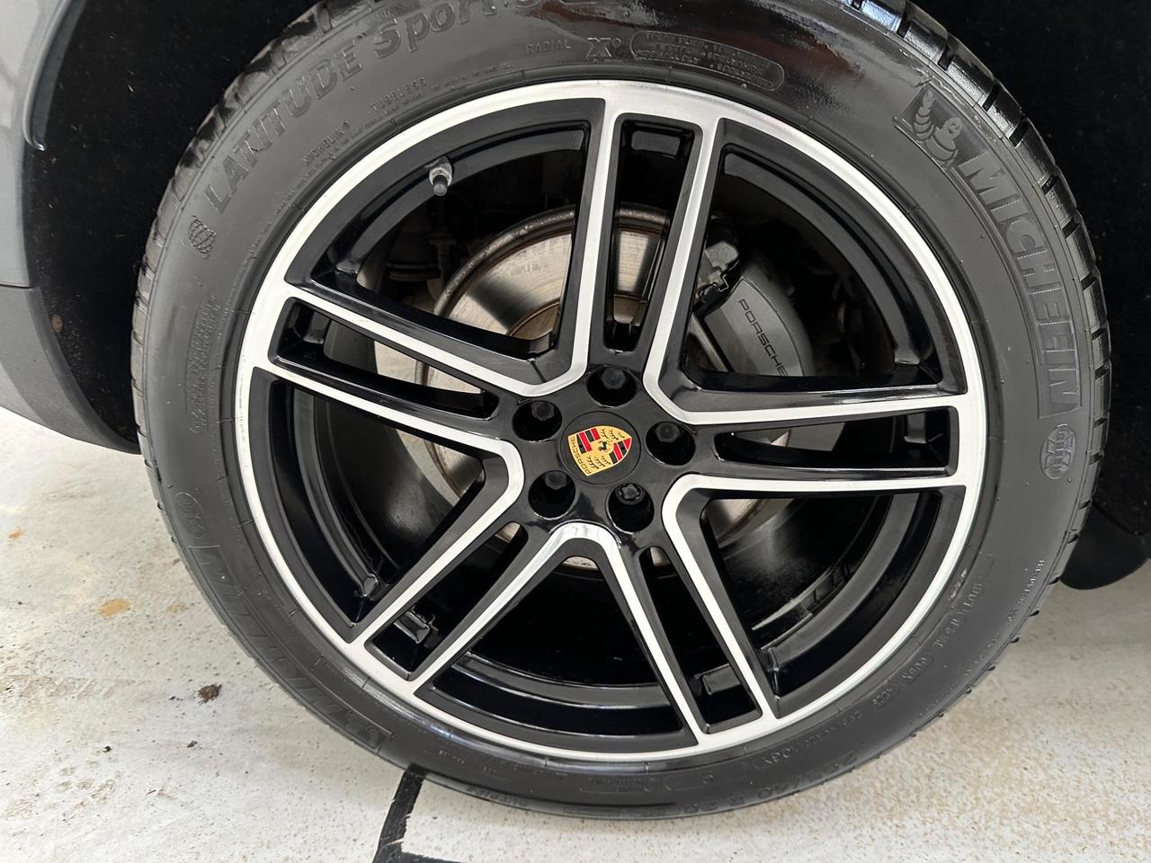 Porsche Macan AE69ODL