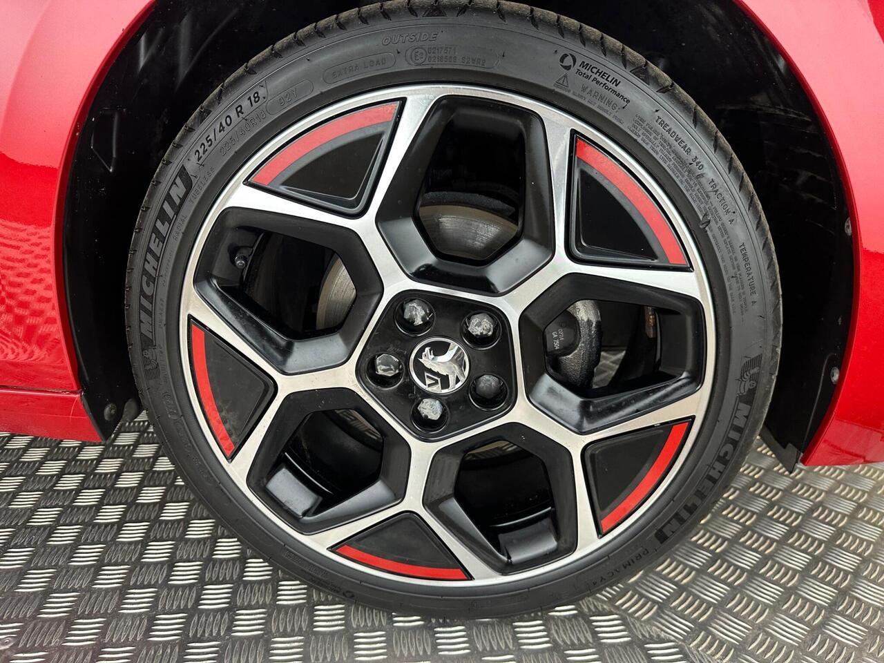 Vauxhall Astra SH24KNK