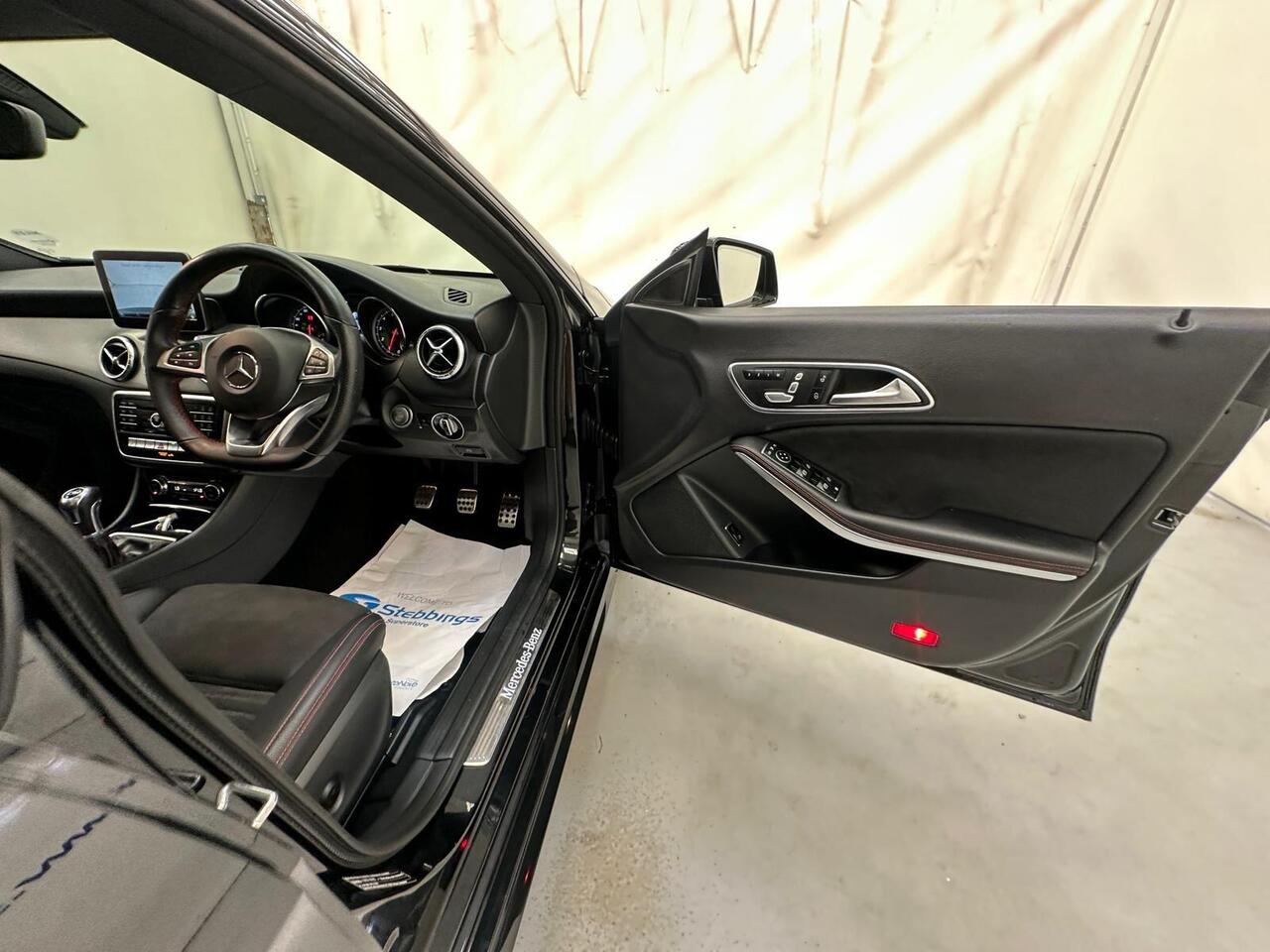 Mercedes-Benz CLA WX19OCJ