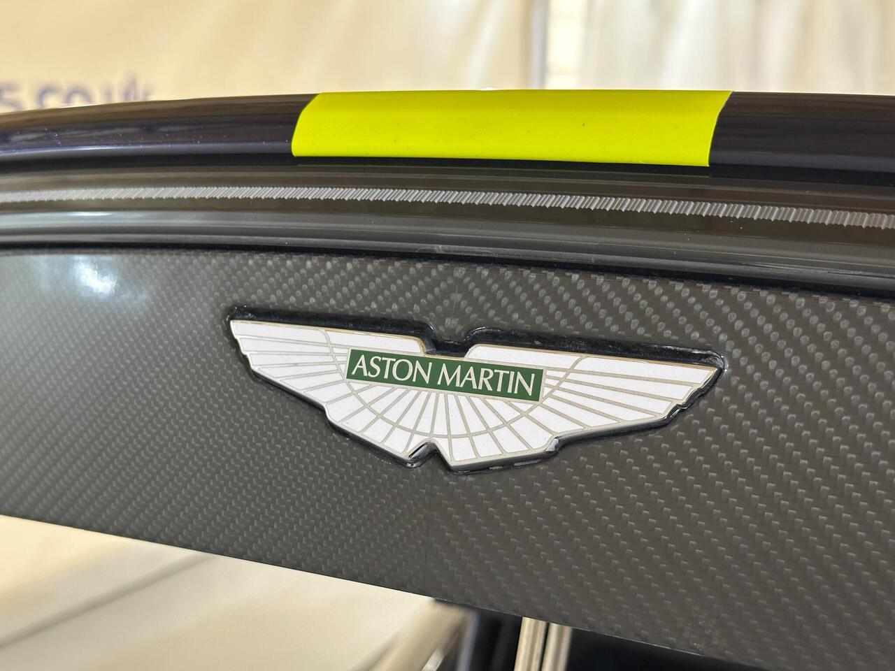 Aston Martin Vantage MV20UZG