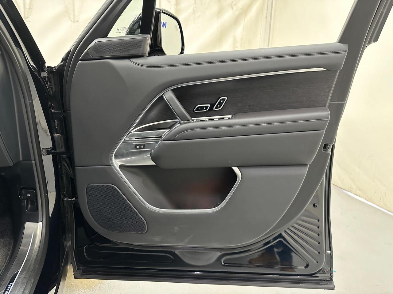 Land Rover Range Rover YE73JZF