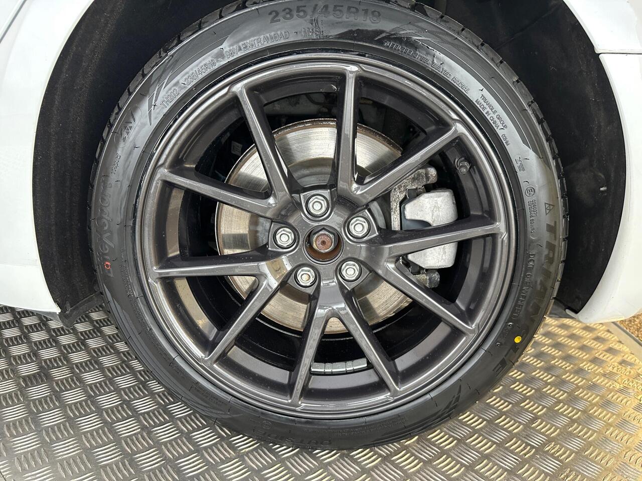 Tesla Model 3 AF72VLV