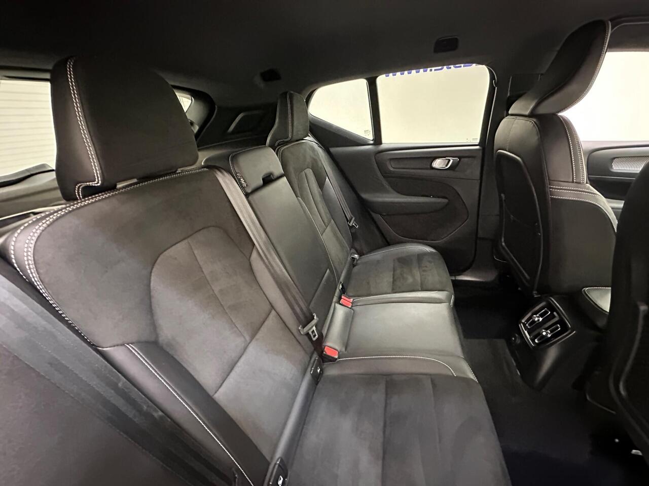 Volvo XC40 YT22VKE