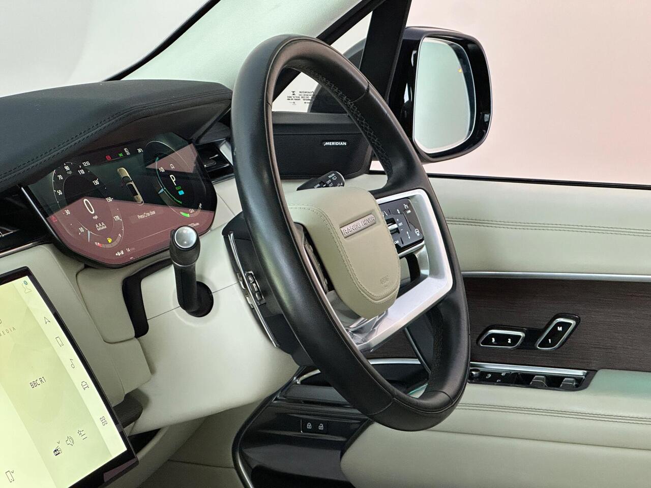 Land Rover Range Rover YO72UVR