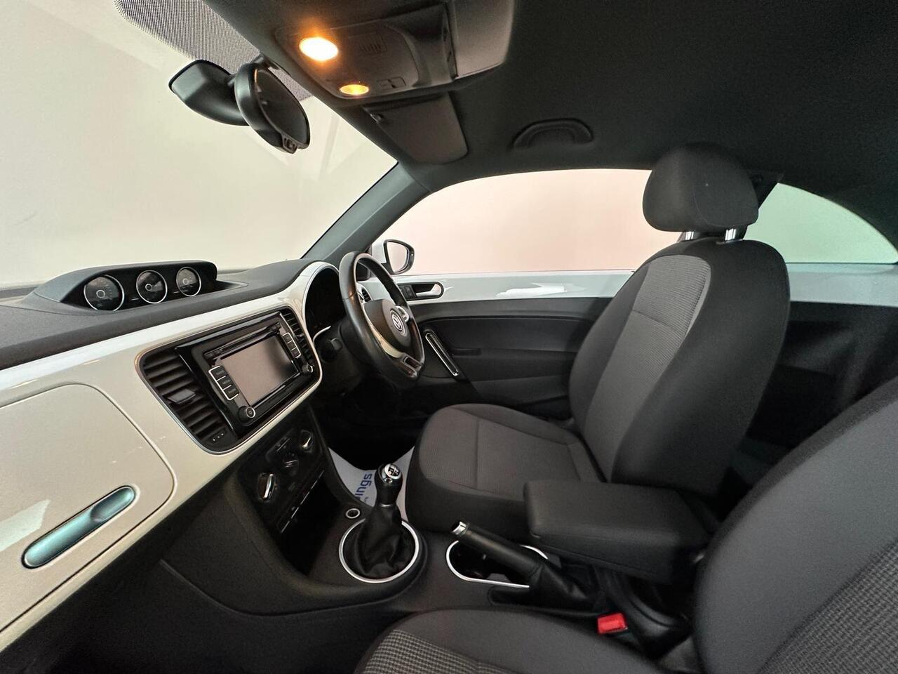 Volkswagen Beetle NU15DYA