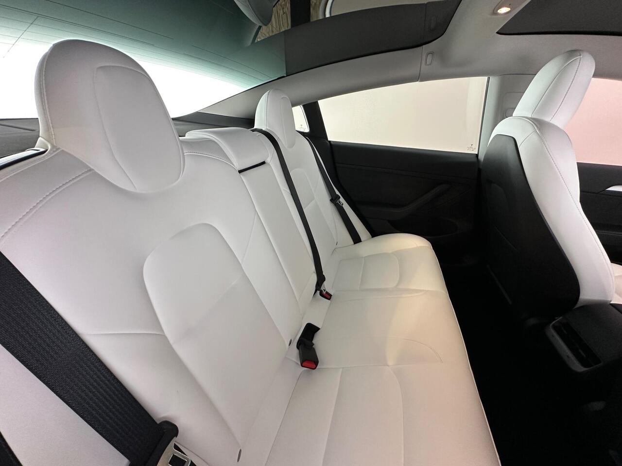 Tesla Model 3 WR71GMX