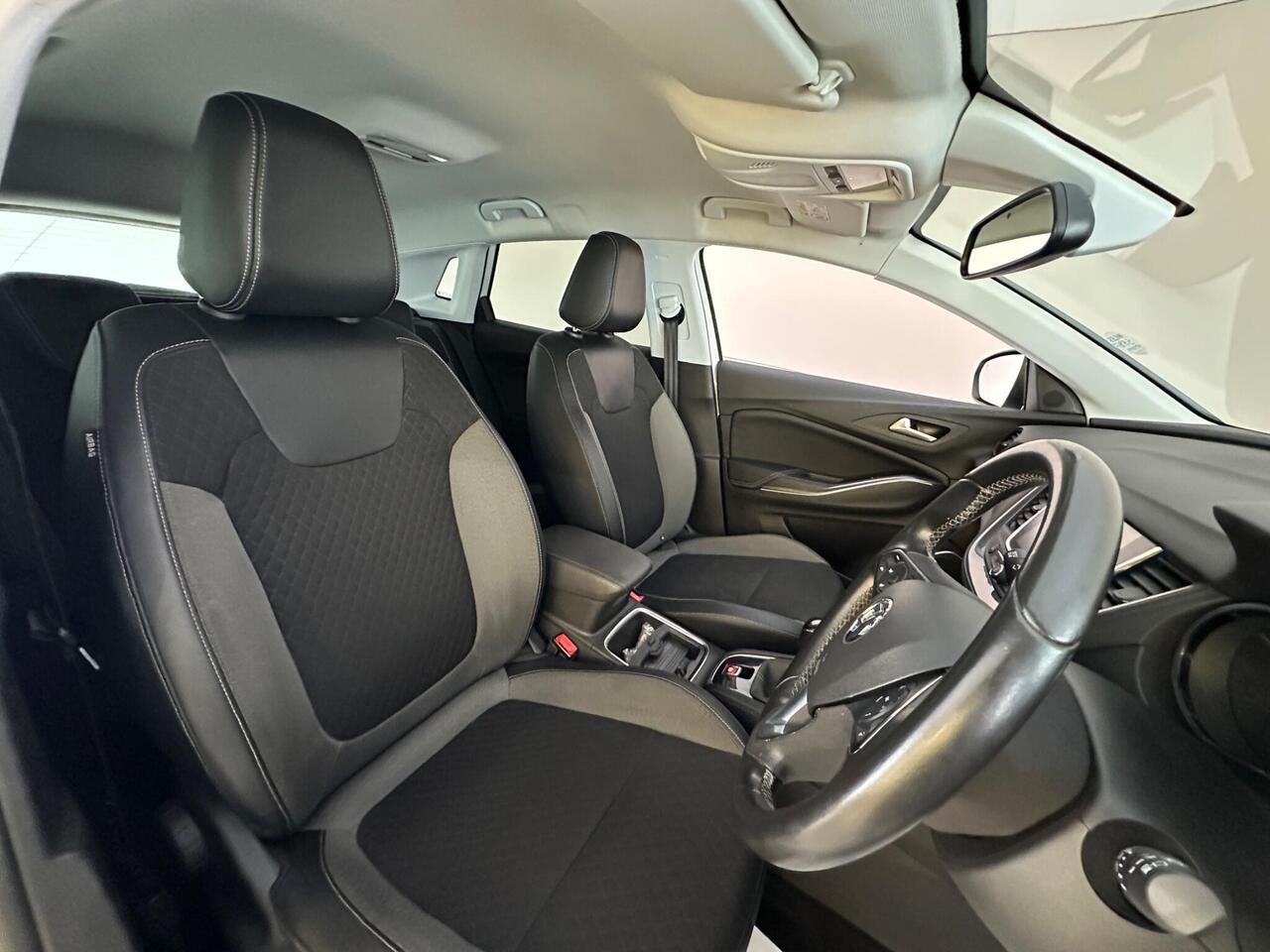 Vauxhall Grandland X KY18FNF