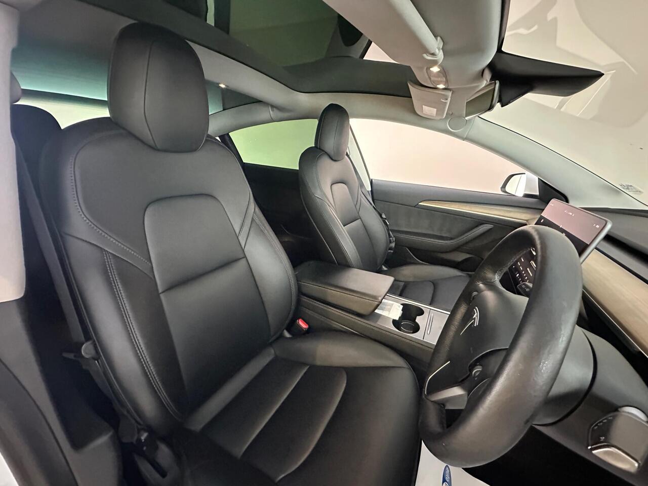 Tesla Model 3 AF72VHA