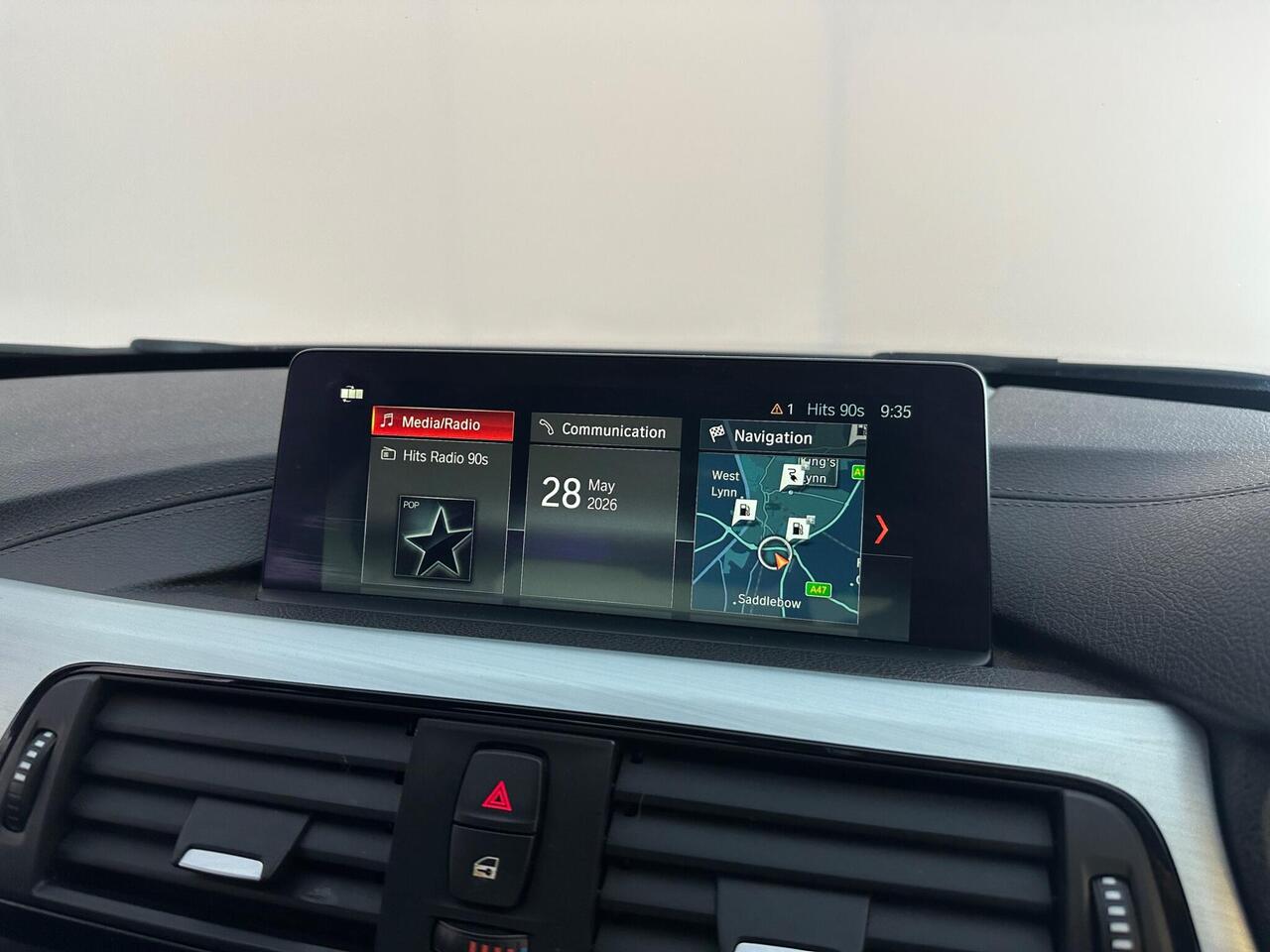 BMW 3 Series YK67SMX